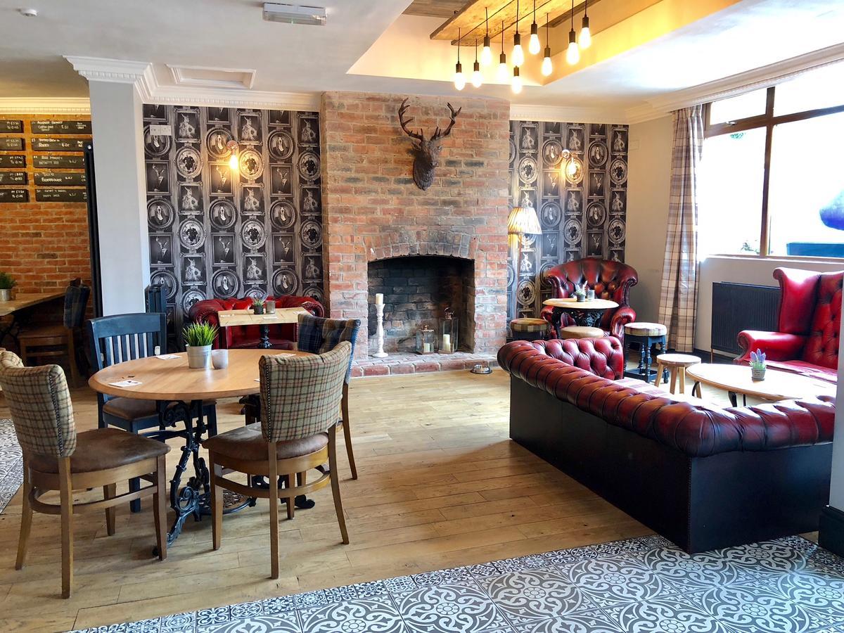 The Crafty Dog Hotel Chesterfield Bagian luar foto