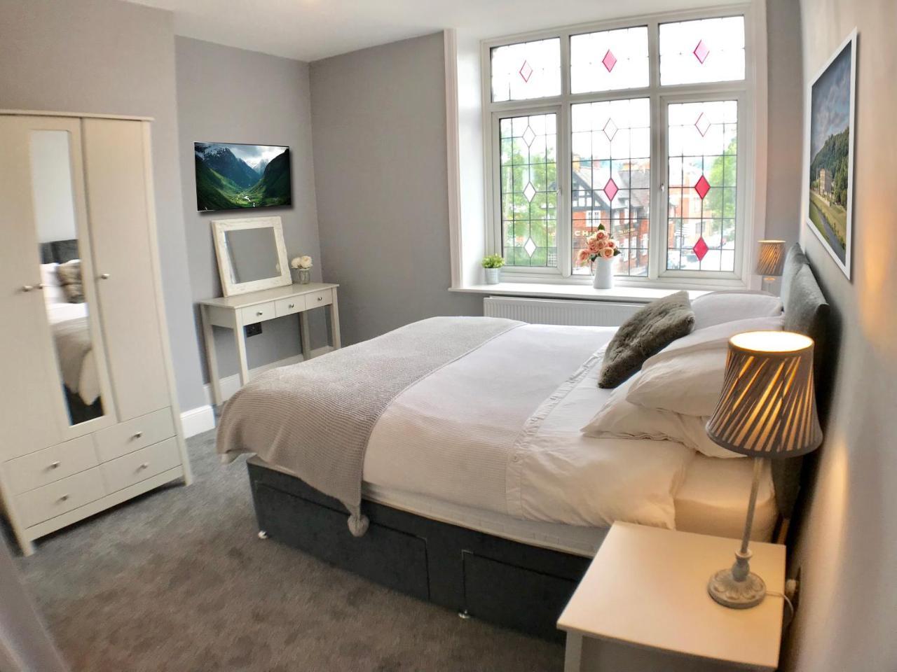 The Crafty Dog Hotel Chesterfield Bagian luar foto